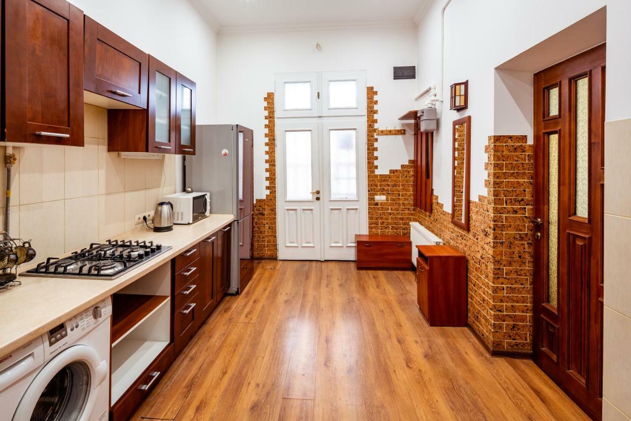 Bv Apartments Exquisite Lviv Exterior photo